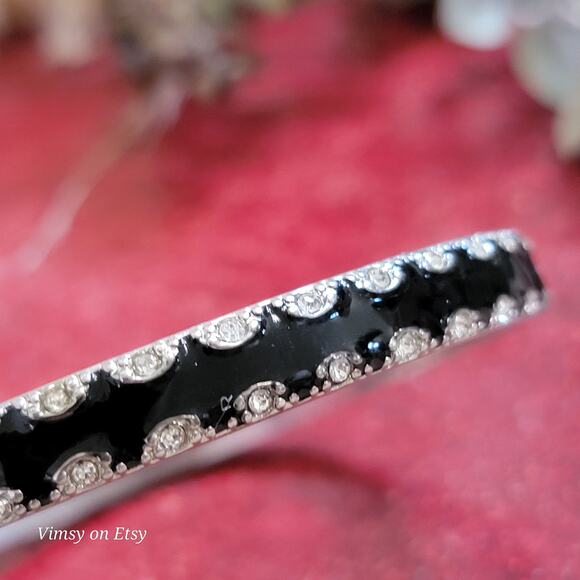 Black Rhinestone Bangle, Chic and Sparkly Bracelet for Evening Glamour - Picture 1 of 8